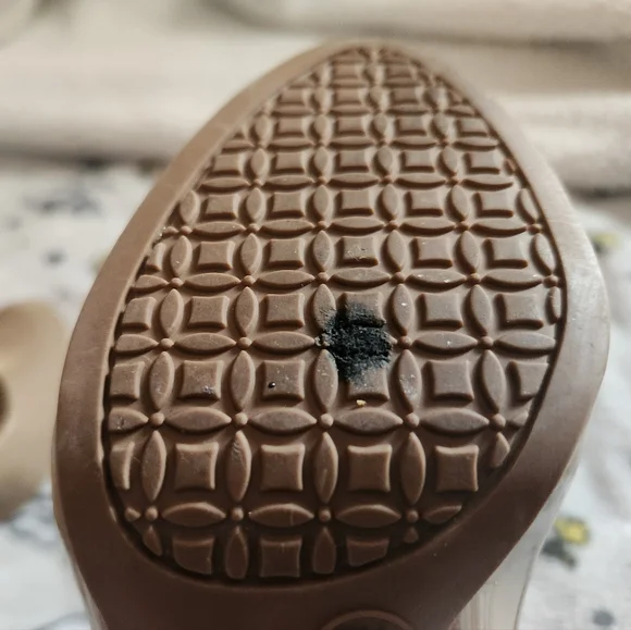 Merona Nude High Heels - Picture 4 of 6